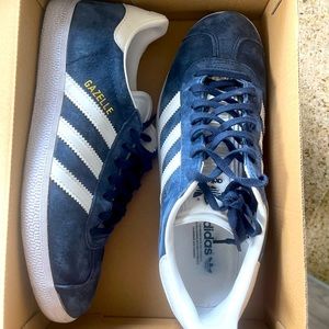 Adidas Gazzelle Navy. Size 8. New